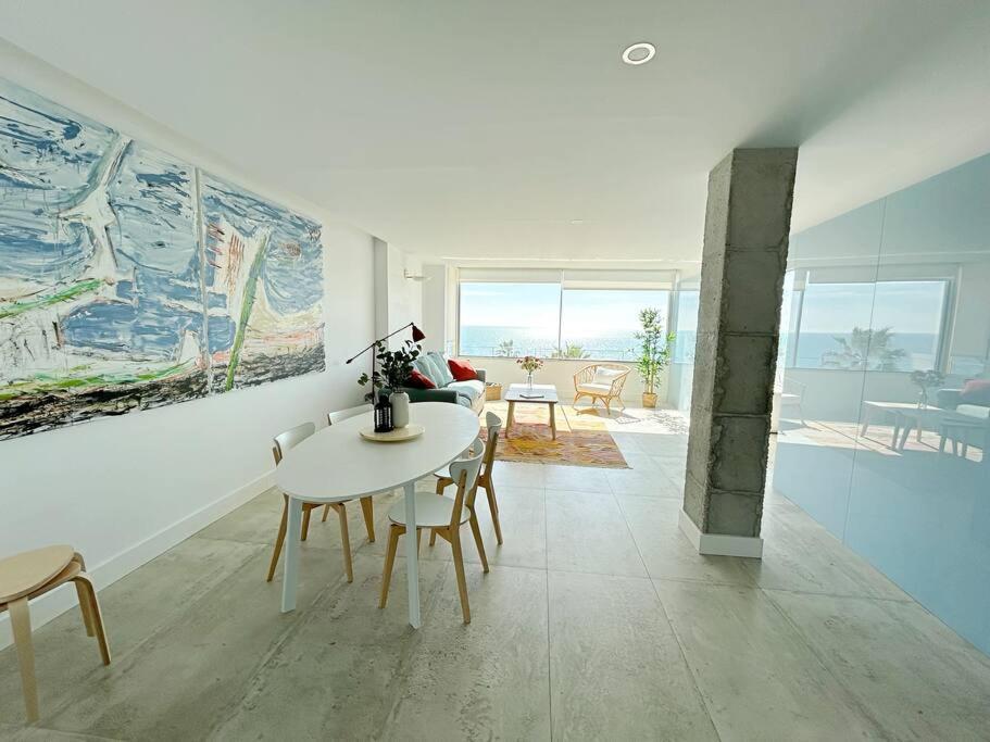 Moderno Y Completo Apartamento Frente Al Mar Málaga Exterior foto